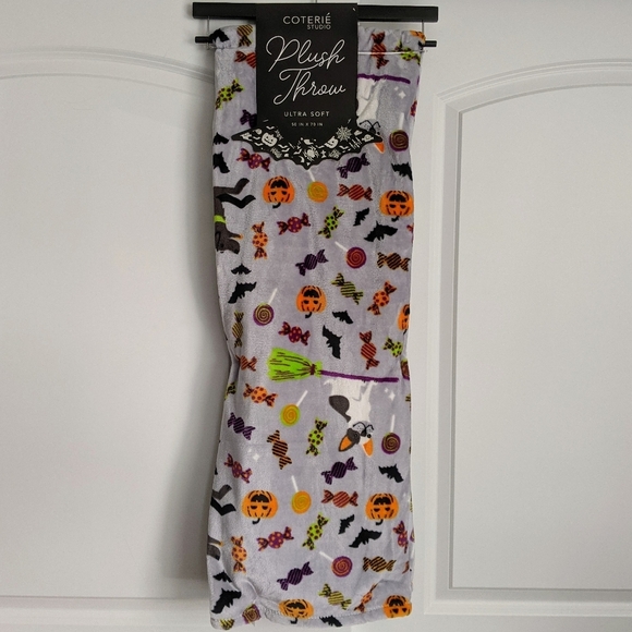 Boston Terrier Frenchie Labrador Halloween Plush Throw Blanket 50"x 70" NWT - Picture 4 of 11